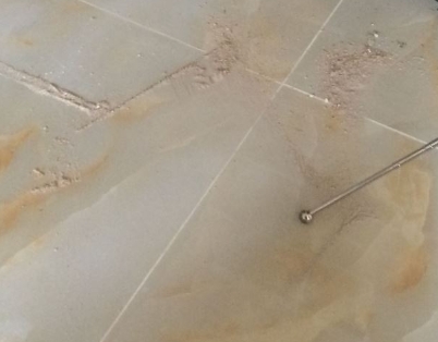 闻喜瓷砖空鼓维修公司分享粘合剂选择不当在瓷砖铺贴过程中可能导致以下问题